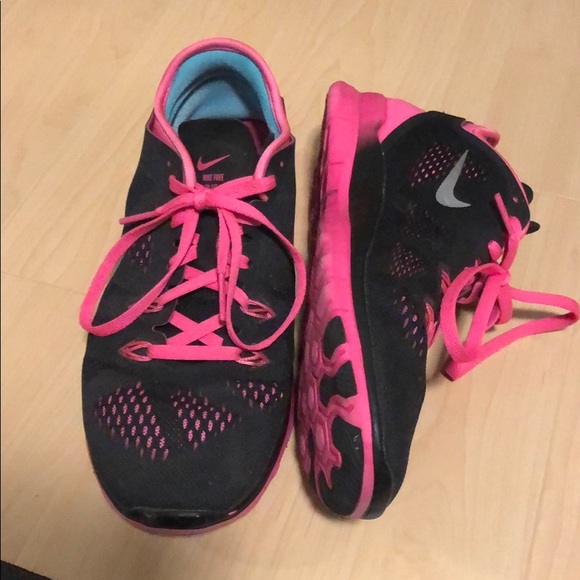 Nike Free TR Fit 5 Runners - Picture 4 of 10